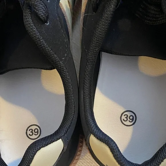 Stylish Black and Tan Women's Sneakers - Picture 4 of 12